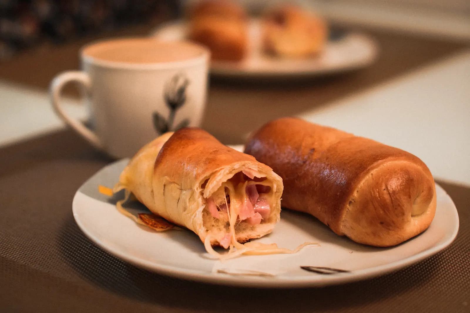 Enroladinho de Queijo e Presunto