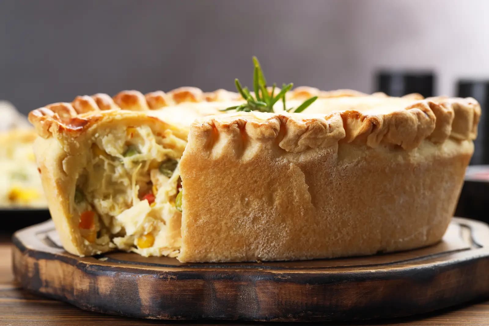 Empadão de Frango Cremoso