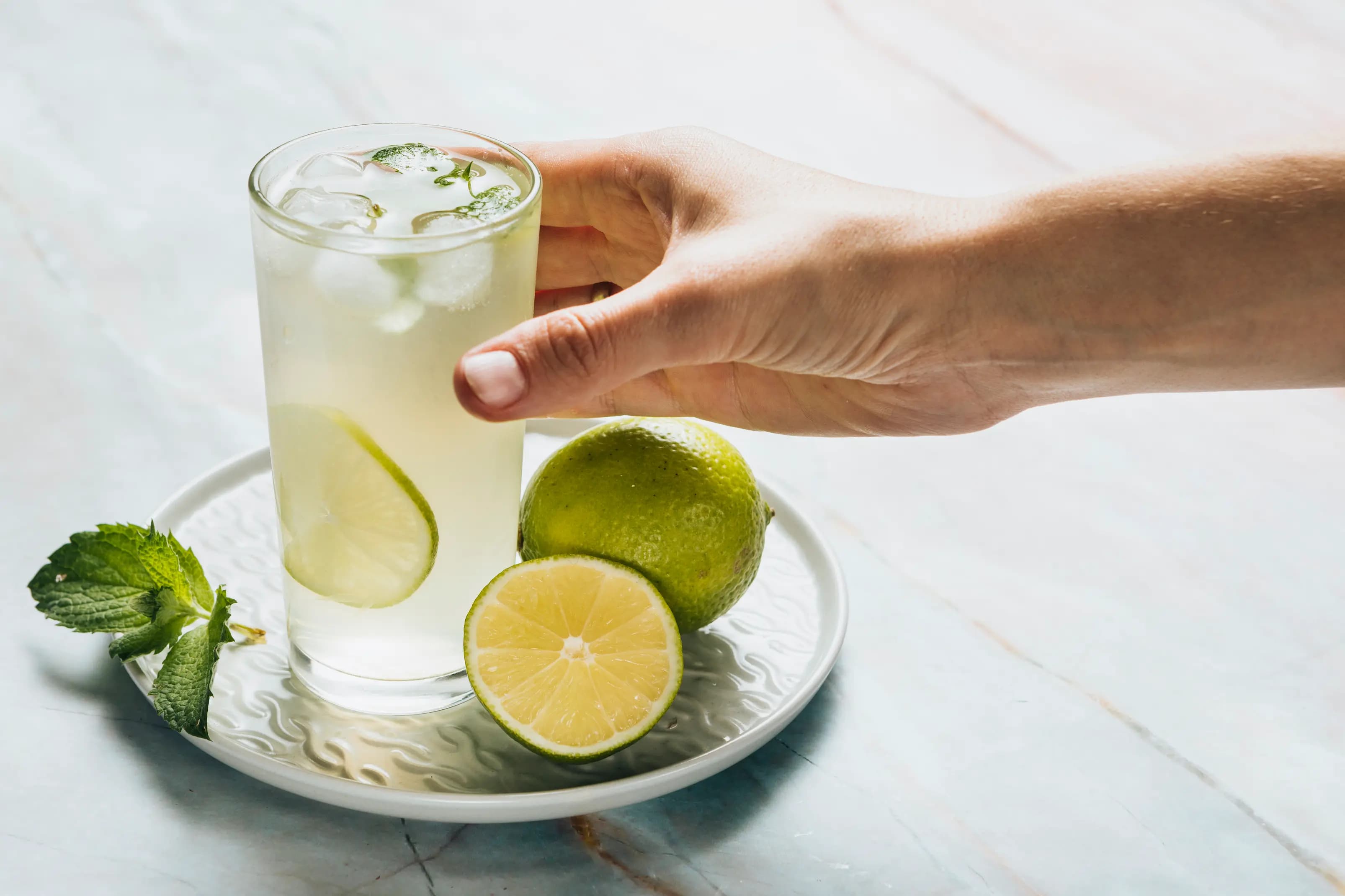 Caipirinha de Limão com Cachaça